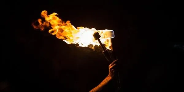 Altstadt fackelführung auf klassenfahrt nach bonn